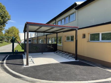 Kolesarnica pri OŠ Šmarje pri Jelšah 2